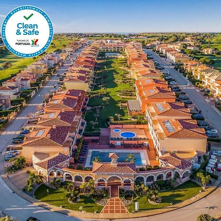 ボアヴィスタ ゴルフ&スパ リゾート ラゴス エクステリア 写真 Aerial view of Quinta do Lago